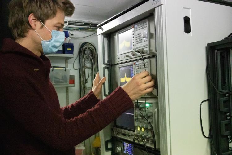 Janko investigating noise on the ULE reference cavities