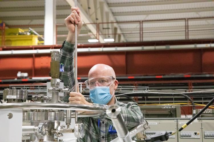 Niels setting up for cooling the ALPHA-g cryostat